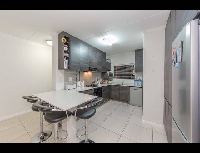 2 BEDROOM APARTMENT FOR SALE IN BROADACRES